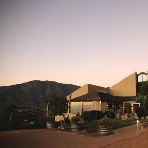 listing-details-carousel