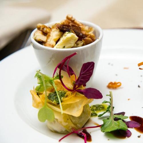 listing-details-carousel