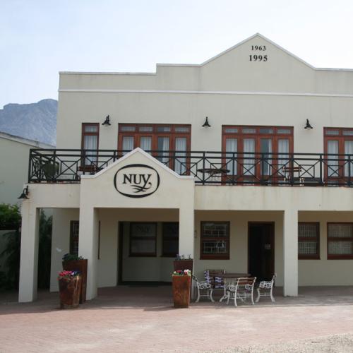 https://www.wineries.co.za/static/1954/w_715_keldervooraansig__scale_and_crop__500x500.jpg