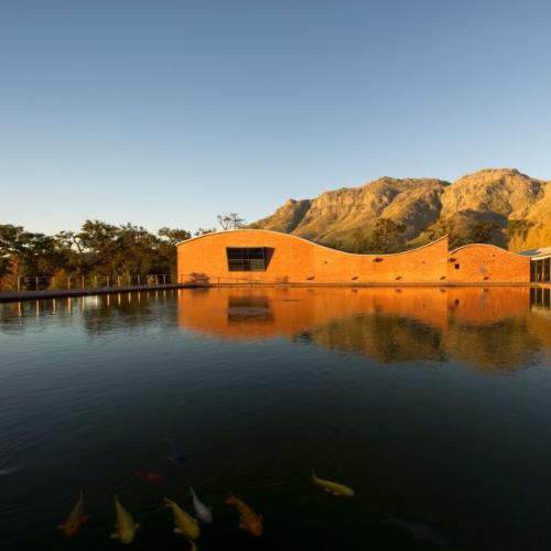 listing-details-carousel