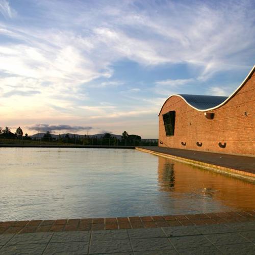 listing-details-carousel