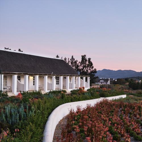 listing-details-carousel