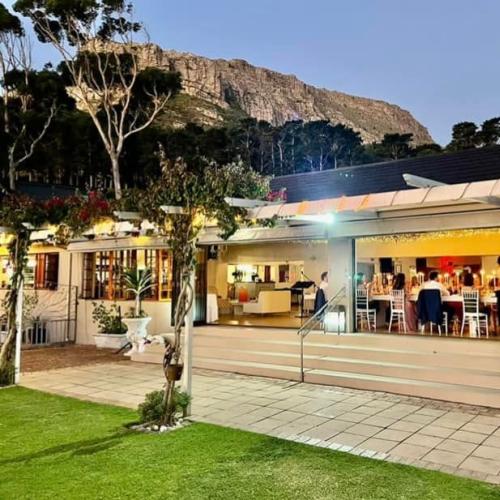 listing-details-carousel