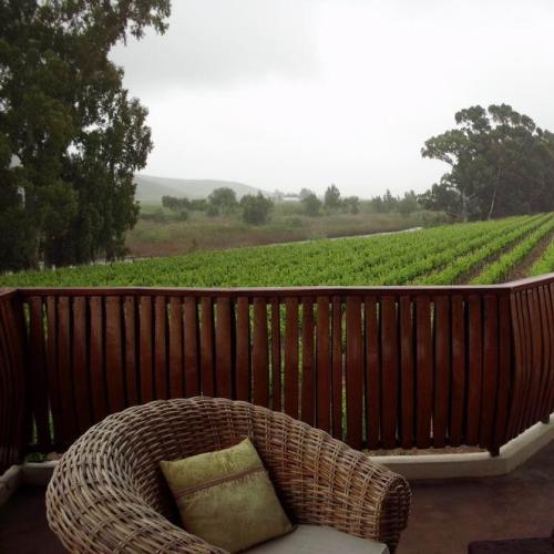 listing-details-carousel