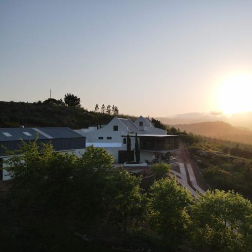 https://www.wineries.co.za/static/3857/sk1__scale_and_crop__500x500.jpg