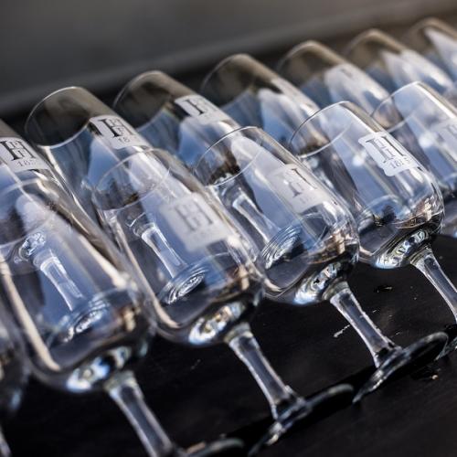 listing-details-carousel